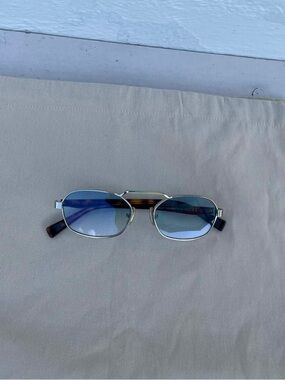 Illesteva Tortoiseshell Eyewear Temple Arm with Gold Lettering